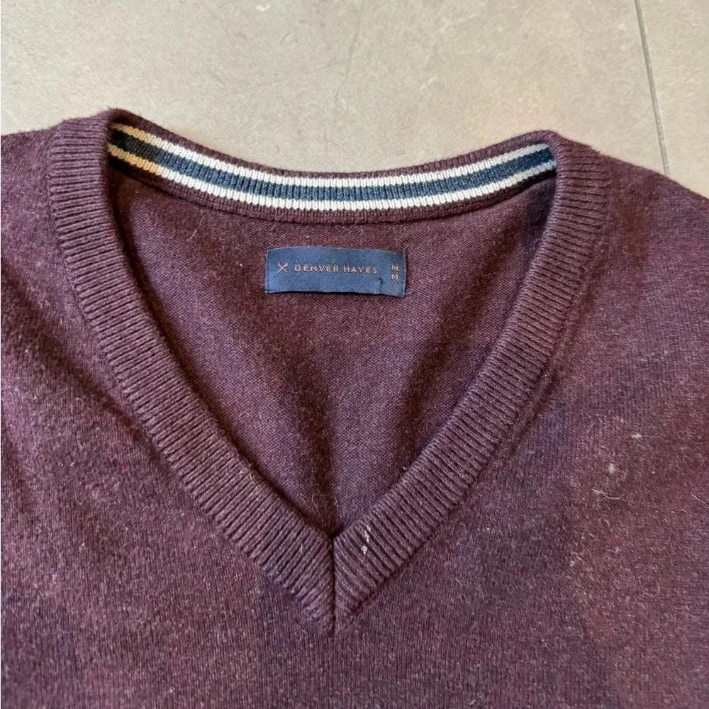 Denver Hayes Burgundy Cotton V-Neck Sweater - Picture 2 of 7
